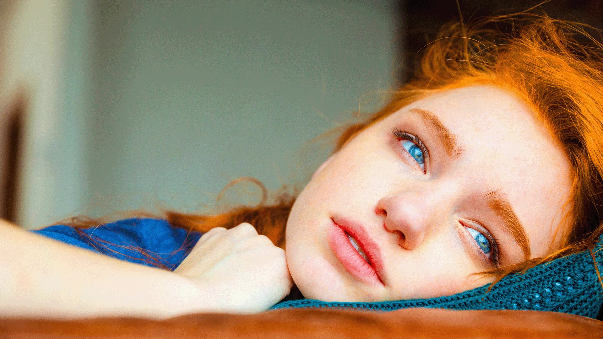 mentally and emotionally numb woman says 'I honestly don't know what to do'