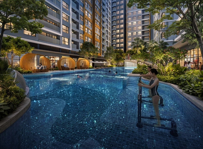 Amenities include two swimming pools and two clubhouses.