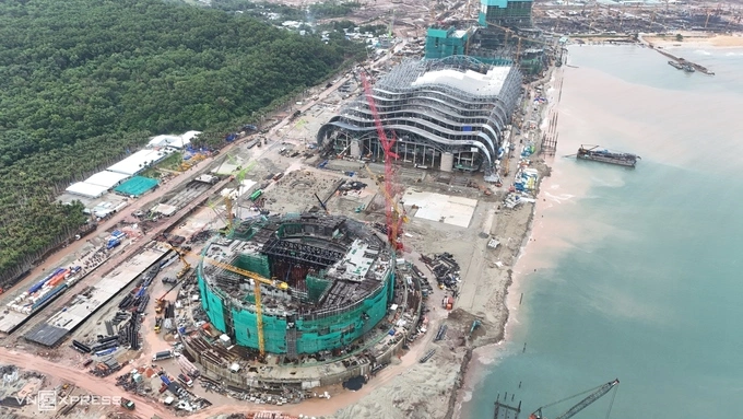 The APEC Convention Center complex, built on reclaimed land at Bai Dat Do in the Phu Quoc Special Zone, in mid-July 2026. Photo by Vnexpress/Dinh Van
