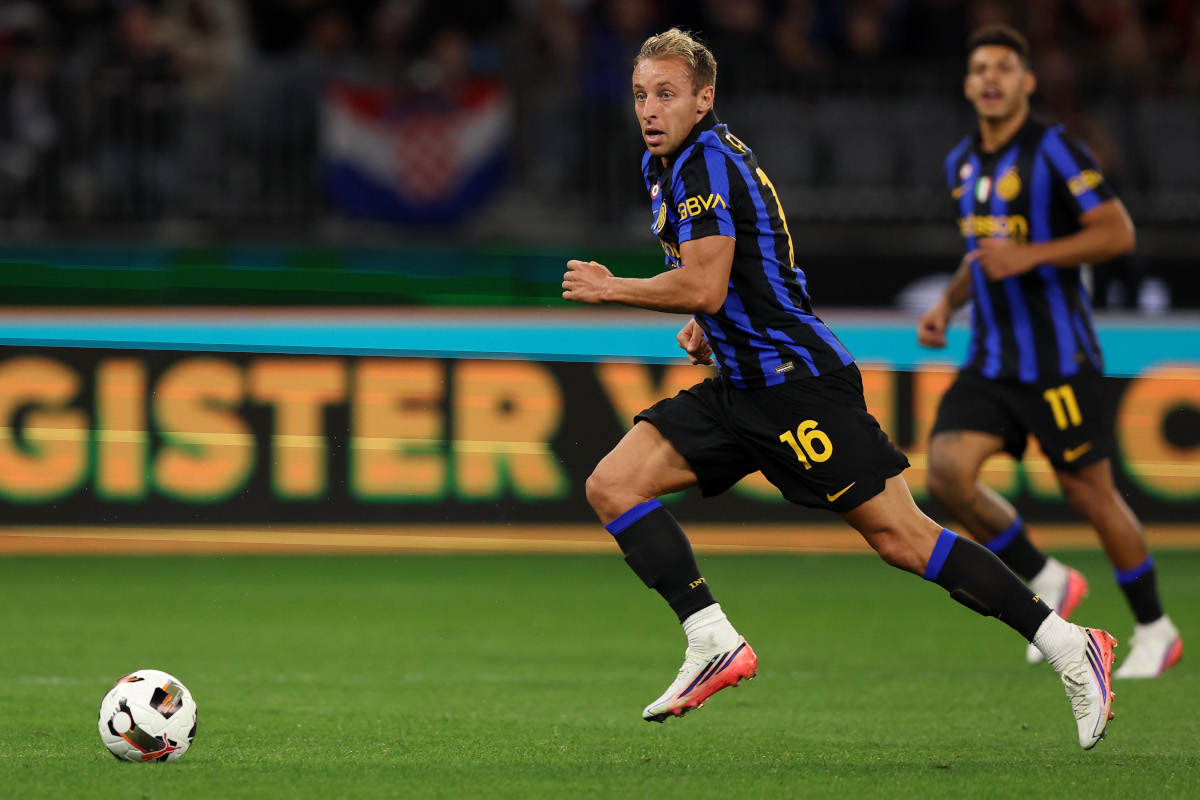 PERTH, AUSTRALIA - AUGUST 05: Davide Frattesi of FC Internazionale in action during the pre-season match between AC Milan and FC Internazionale at Optus Stadium on August 05, 2026 in Perth, Australia. (Photo by Janelle St Pierre/Getty Images)