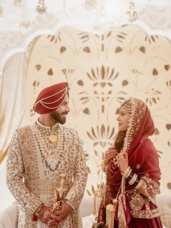 Kaisi Yeh Yaariaan fame Charlie Chauhan marries cricketer Ramandeep Singh in Gurudwara; radiant in red bridal outfit (Wedding Pics Out)