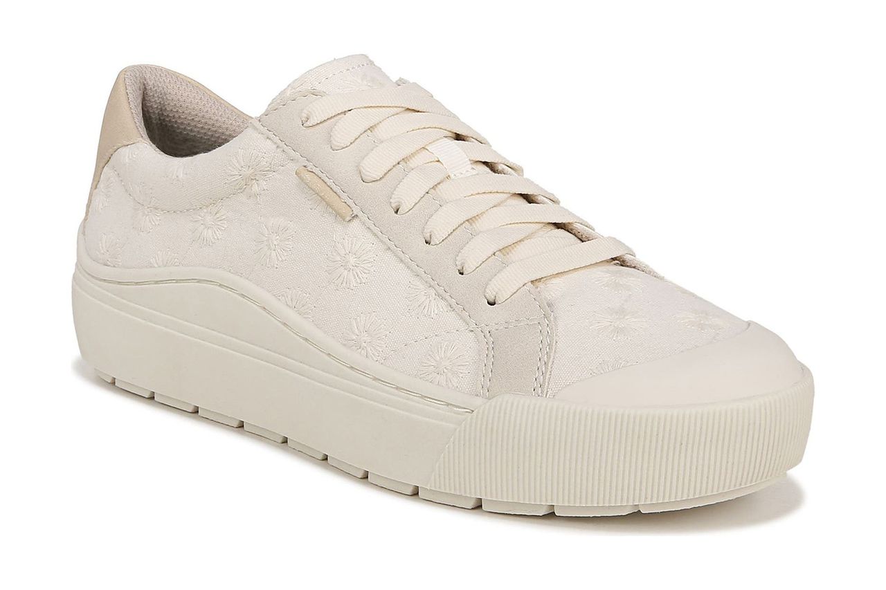 dr scholls Time Off Sneaker Credit: Nordstrom rack