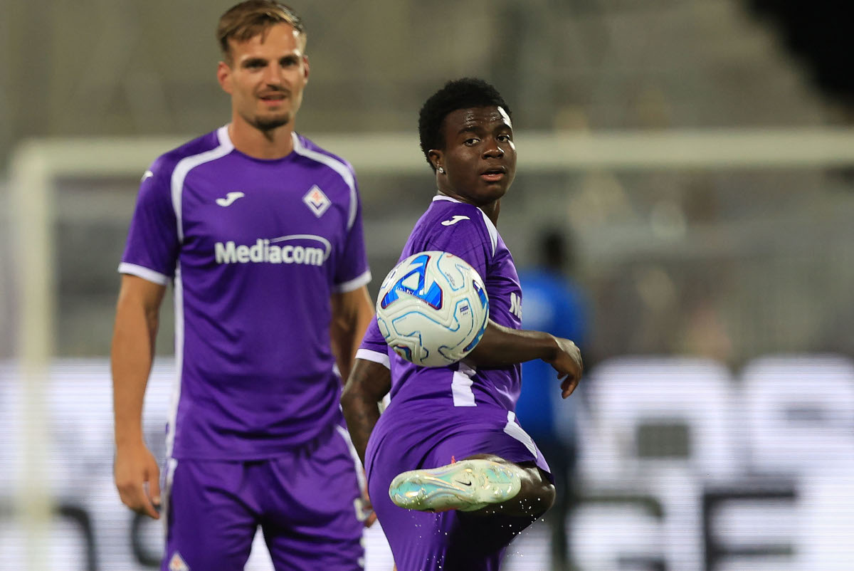 FLORENCE, ITALY - AUGUST 14: Christ Inao Oulai of ACF Fiorentina in action during warm-up prior during of the Coppa Italia match between of ACF Fiorentina and Benevento Calcio at Artemio Franchi on August 14, 2026 in Florence, Italy. (Photo by Gabriele Maltinti/Getty Images)