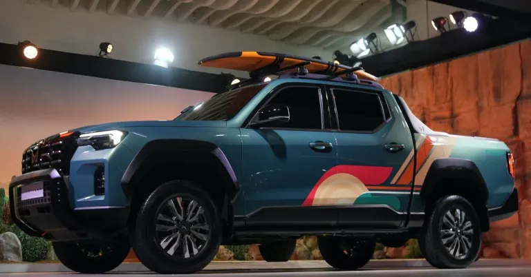 mahindra-lifestyler-side