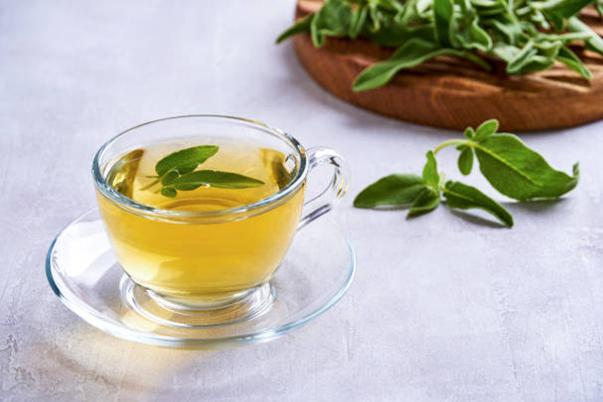 How To Make Soha Ali Khan's 4-Ingredient Digestive Tea at Home