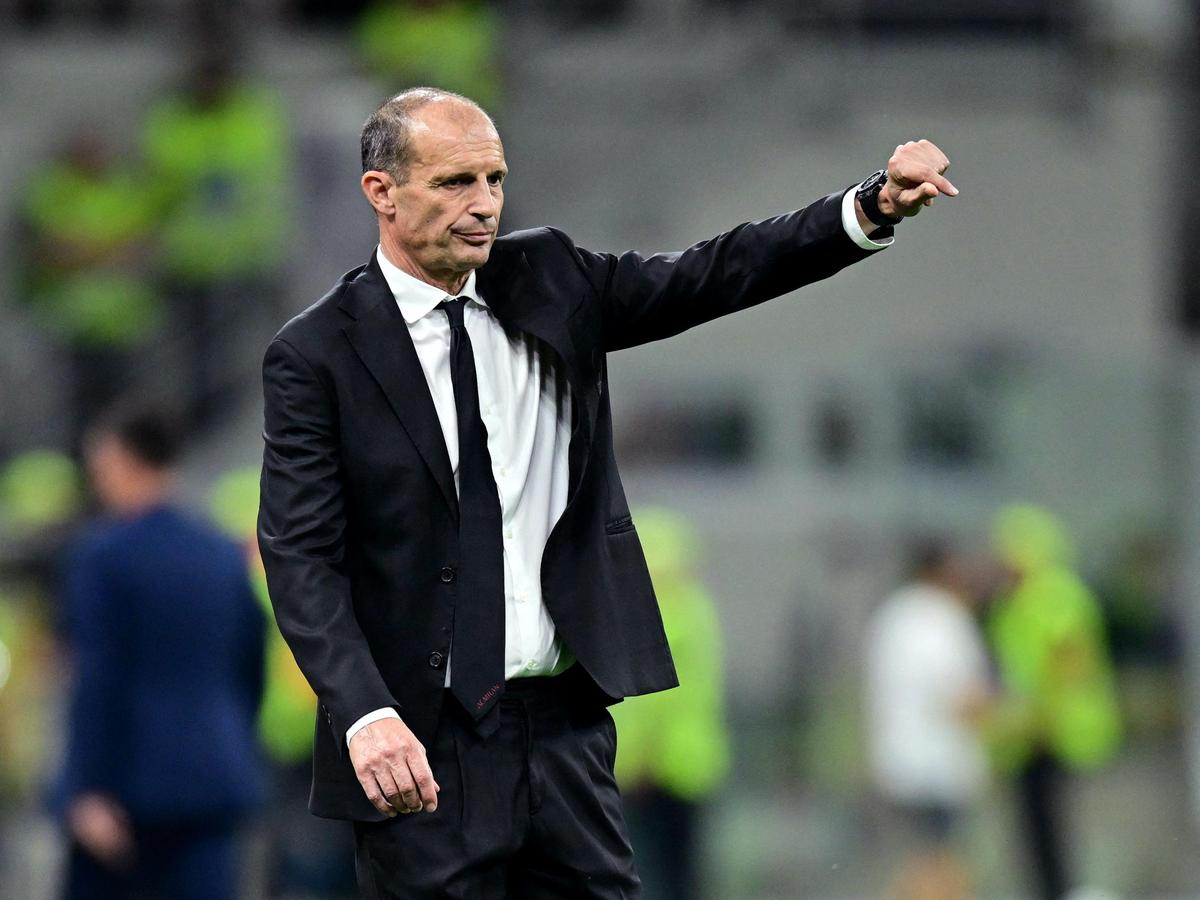 Massimiliano Allegri has switched the red of AC Milan for the blue of Napoli ahead of the Serie A season.