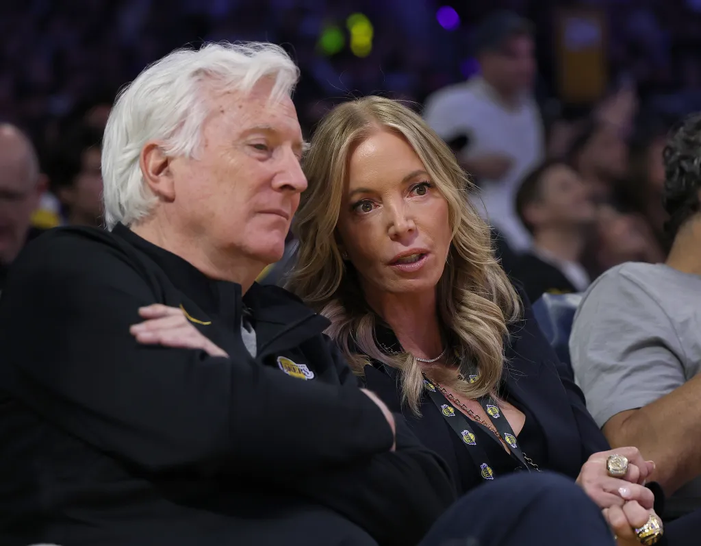 Mark Walter, left, a majority owner of the Los Angeles Lakers, and Jeanie Buss, minority owner of the Los Angeles Lakers,