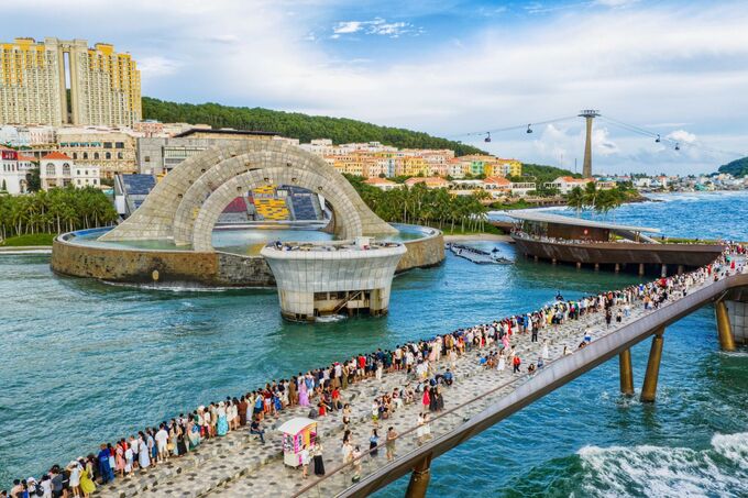 Modern infrastructure and an integrated tourism and entertainment ecosystem support Phu Quocs preparations for major international events. Photo courtesy of Sun Group