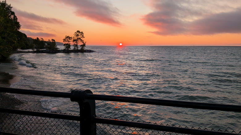 A morning sunrise over Lake Ontario