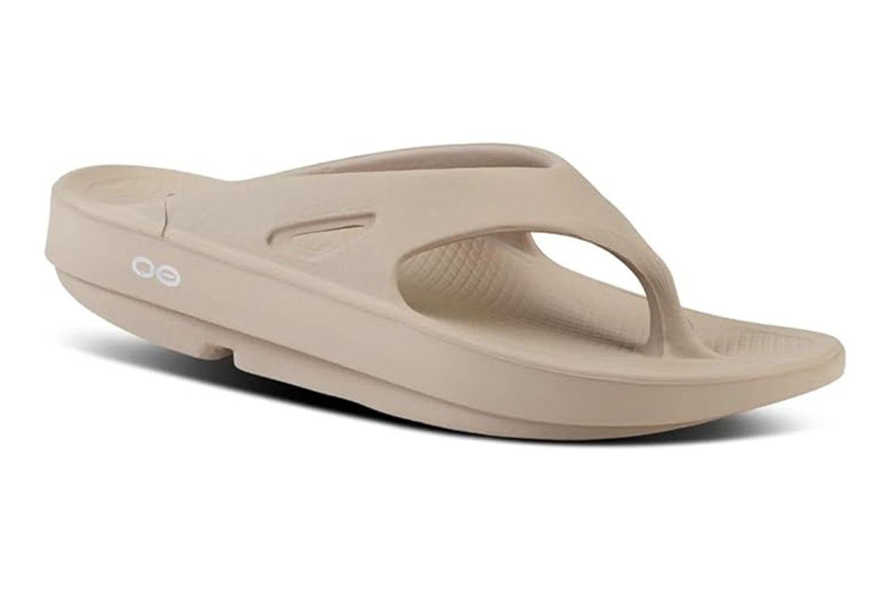 OOFOS OOriginal Recovery Sandal Credit: Amazon