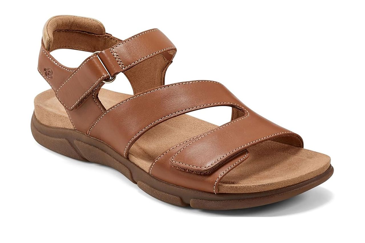 Easy Spirit Mavey Women's Sandal Credit: Amazon