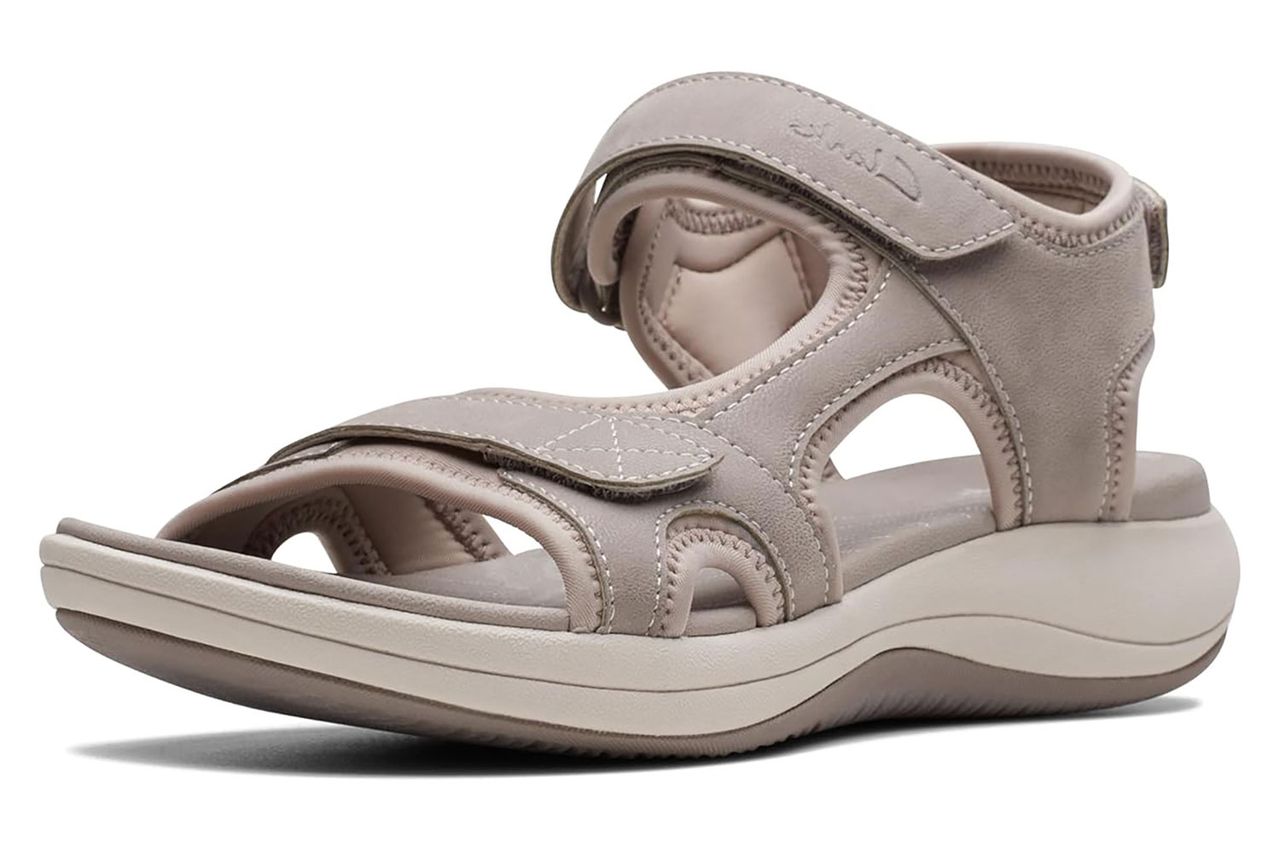 Clarks Women's Mira Bay Flat Sandals Credit: Amazon