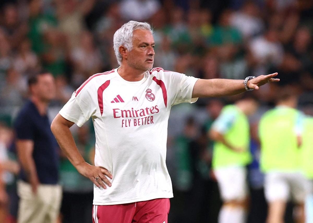 Real Madrid has brought back José Mourinho in a bid to end Barcelona’s title run.
