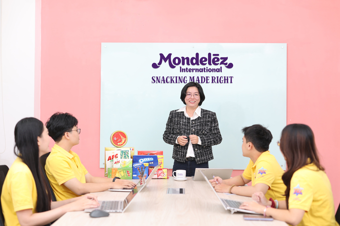 A staff meeting at Mondelez Kinh Do. Photo courtesy of the company