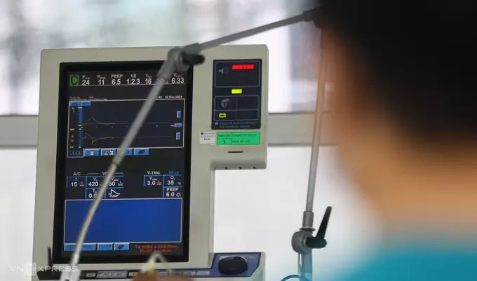 Intensive care equipment at a hospital. Photo by Quynh Tran
