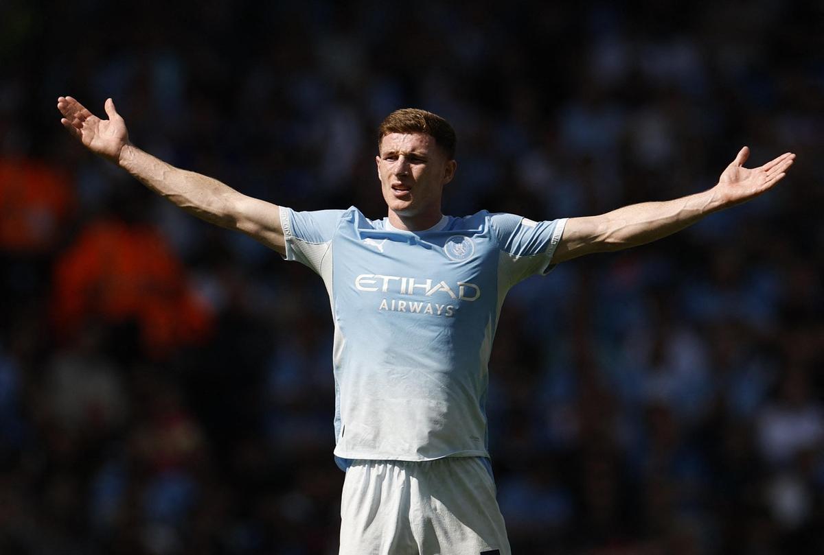 Elliot Anderson played all 38 EPL matches for Nottingham last season, registering four goals and four assists.