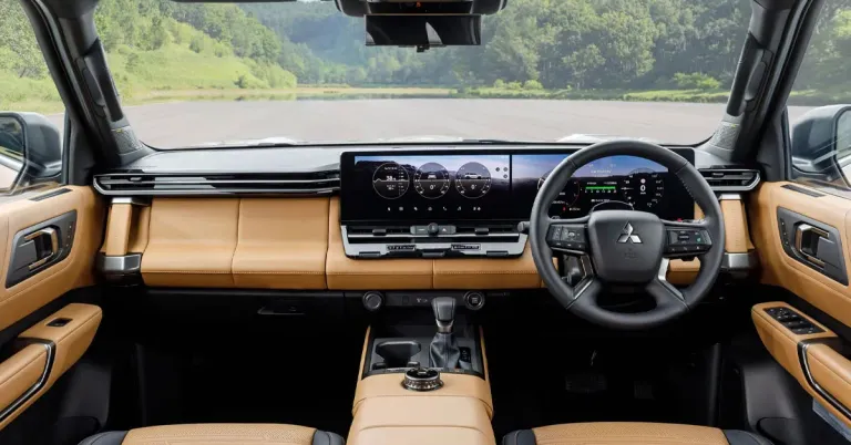 new mitsubishi pajero interior new mitsubishi pajero interior