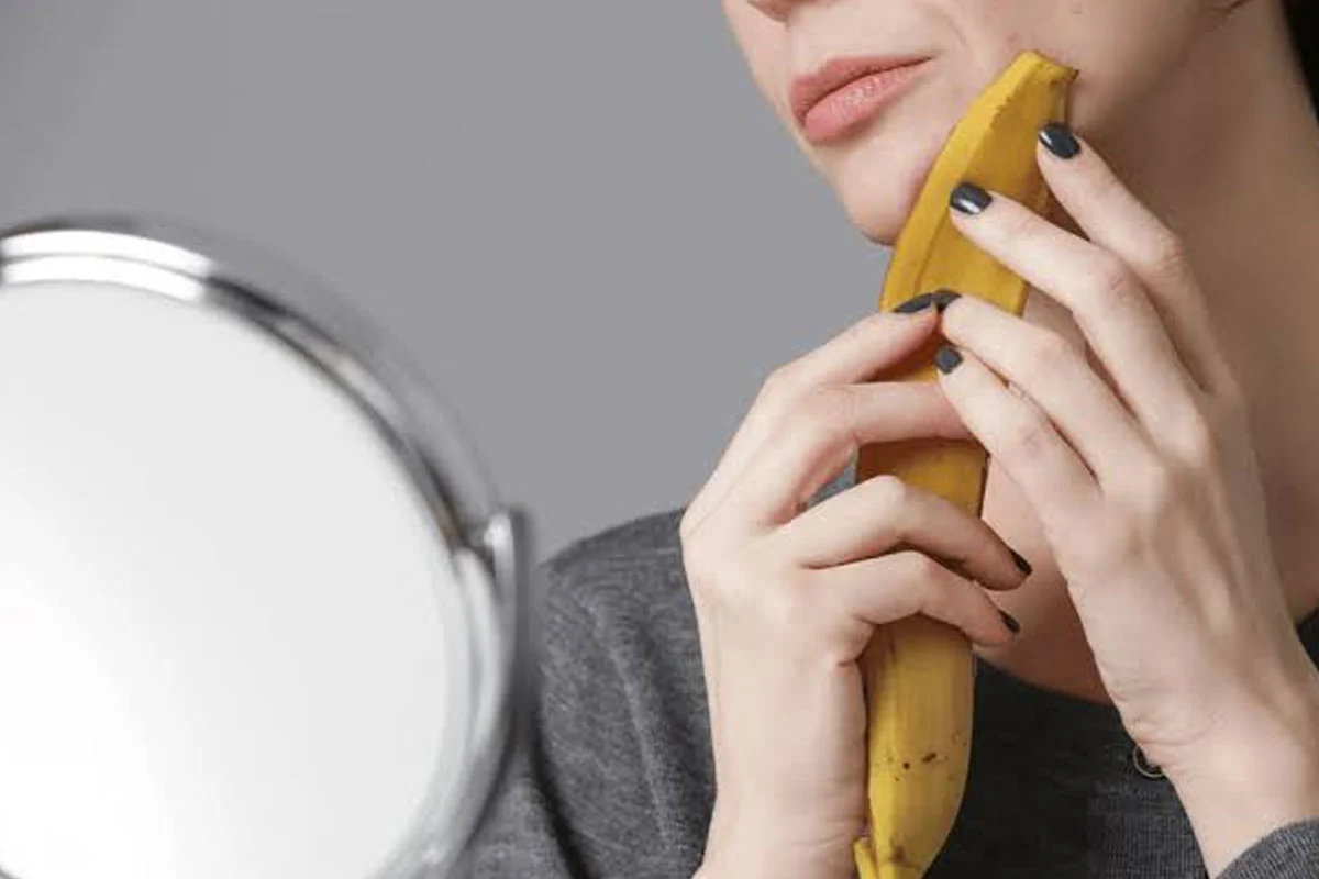 Banana Peel as 'Natural Botox': What Does It Actually Contain?