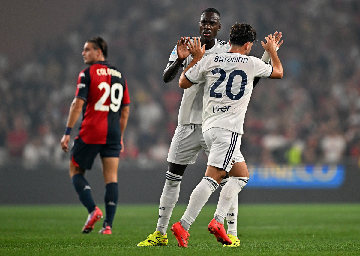 GENOA, ITALY - SEPTEMBER 04: Martin Baturina of Como celebrates scoring his team’s first goal with Trevoh Chalobah during the Serie A match between Genoa CFC and Como 1907 at Stadio Luigi Ferraris on September 04, 2026 in Genoa, Italy. (Photo by Simone Arveda/Getty Images)