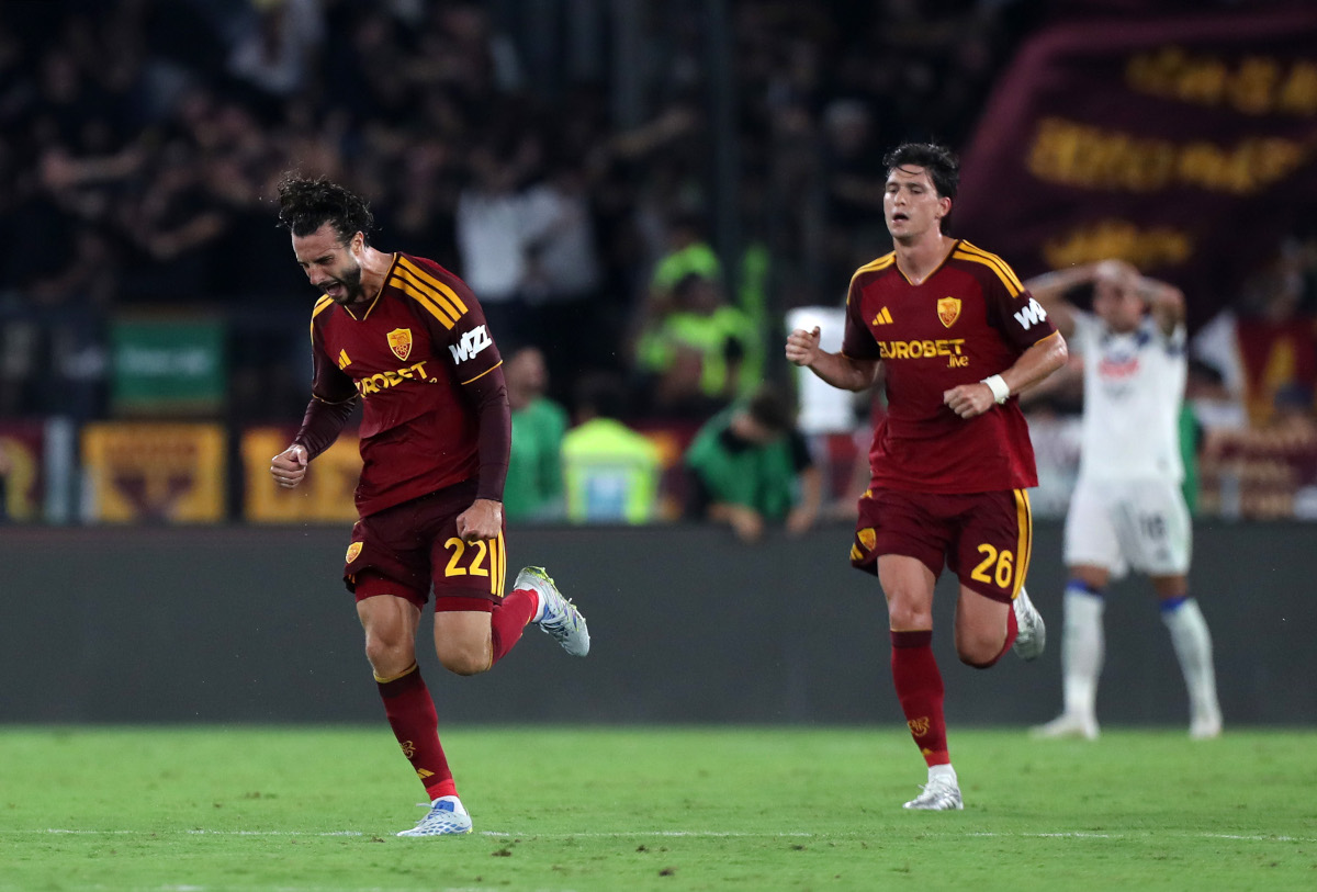 ROME, ITALY - SEPTEMBER 05: Mario Hermoso of Roma celebrates scoring his team’s first goal during the Serie A match between AS Roma and Atalanta BC at Stadio Olimpico on September 05, 2026 in Rome, Italy. (Photo by Paolo Bruno/Getty Images)