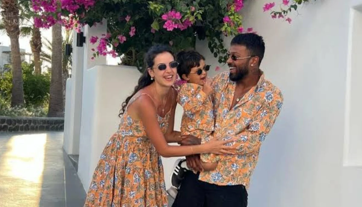 Hardik Pandya and  Natasha Stankovic with their son.