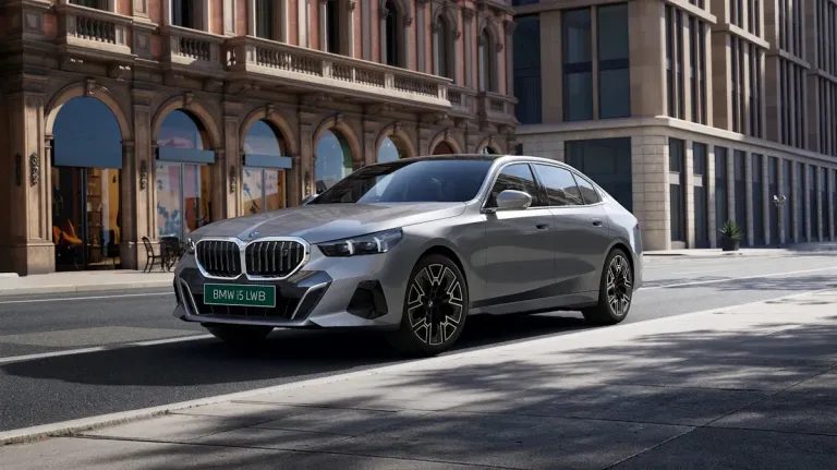 2026 BMW i5 LWB Electric Luxury Sedan Launched India 3.jpg