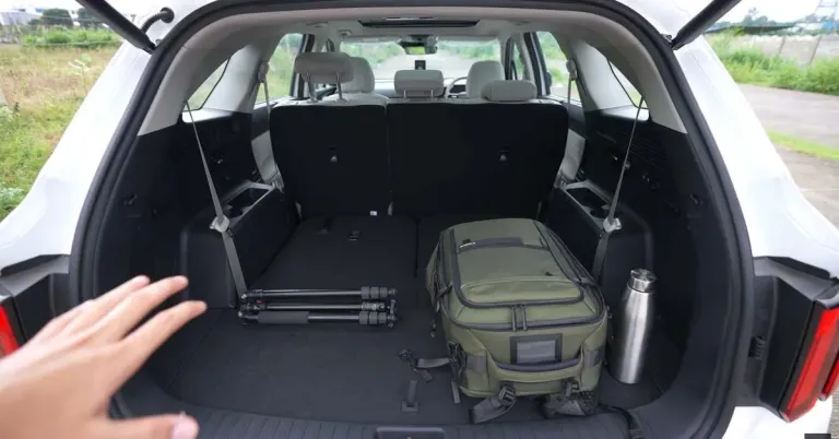 sorento-htk-rear-seat