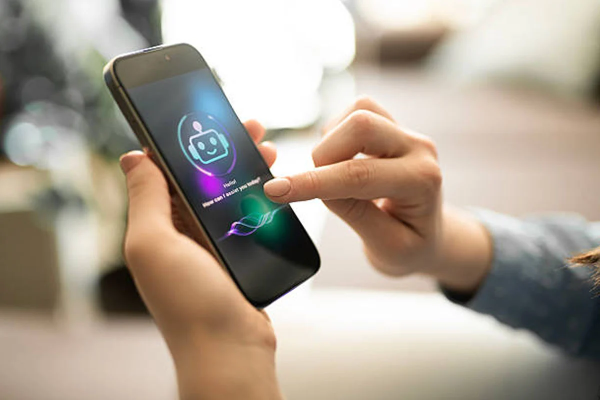 5 Things You Should Never Share With An AI Chatbot