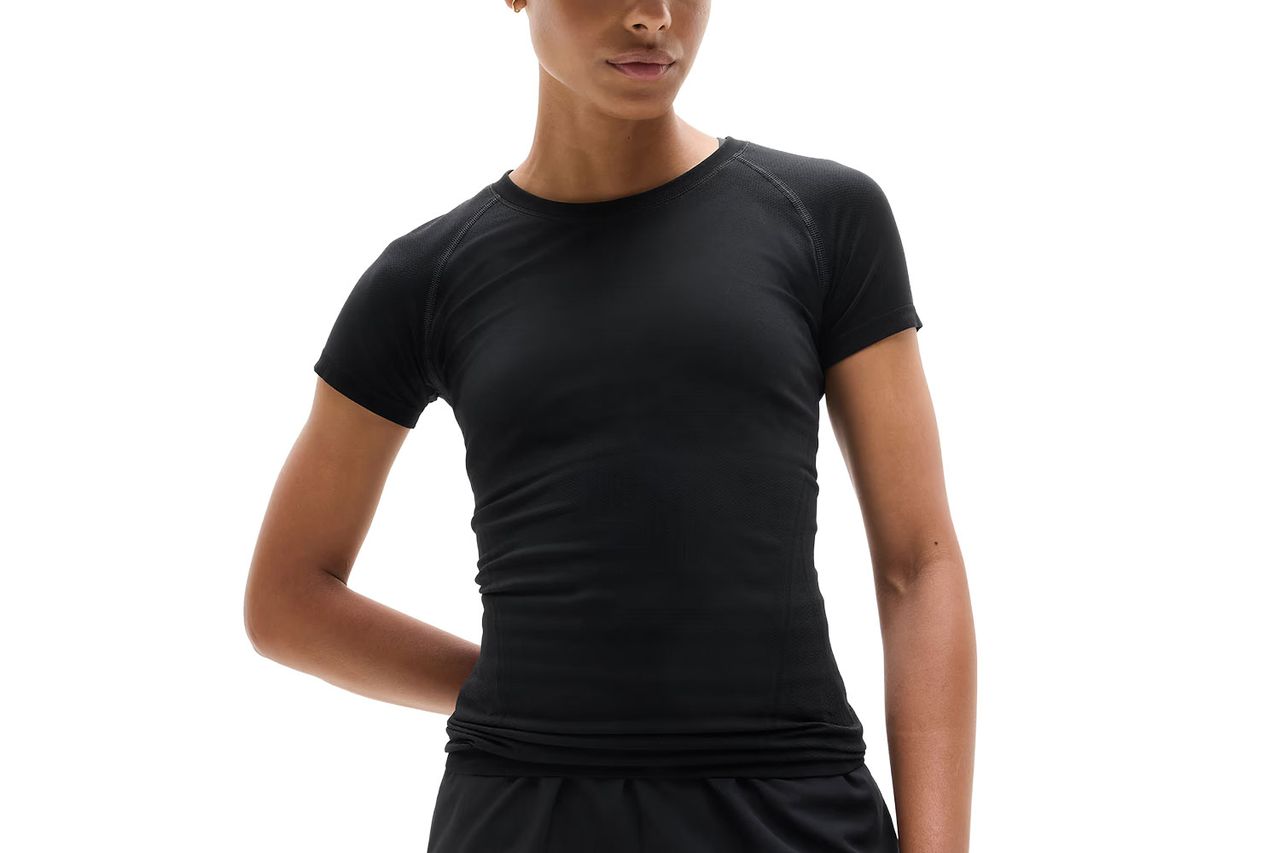 Momentum Seamless Tee Credit: Athleta