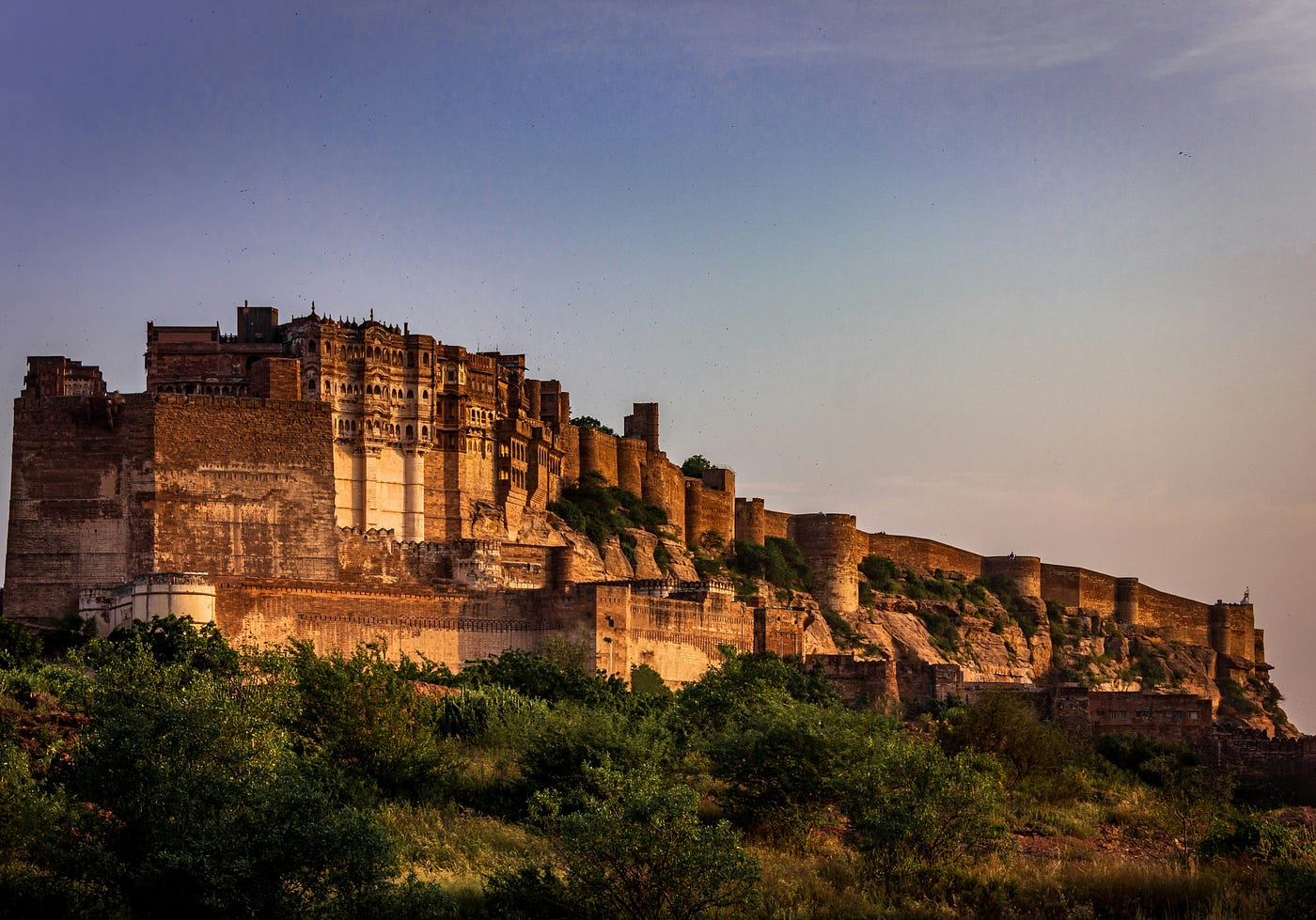 10 Mysterious Forts in India