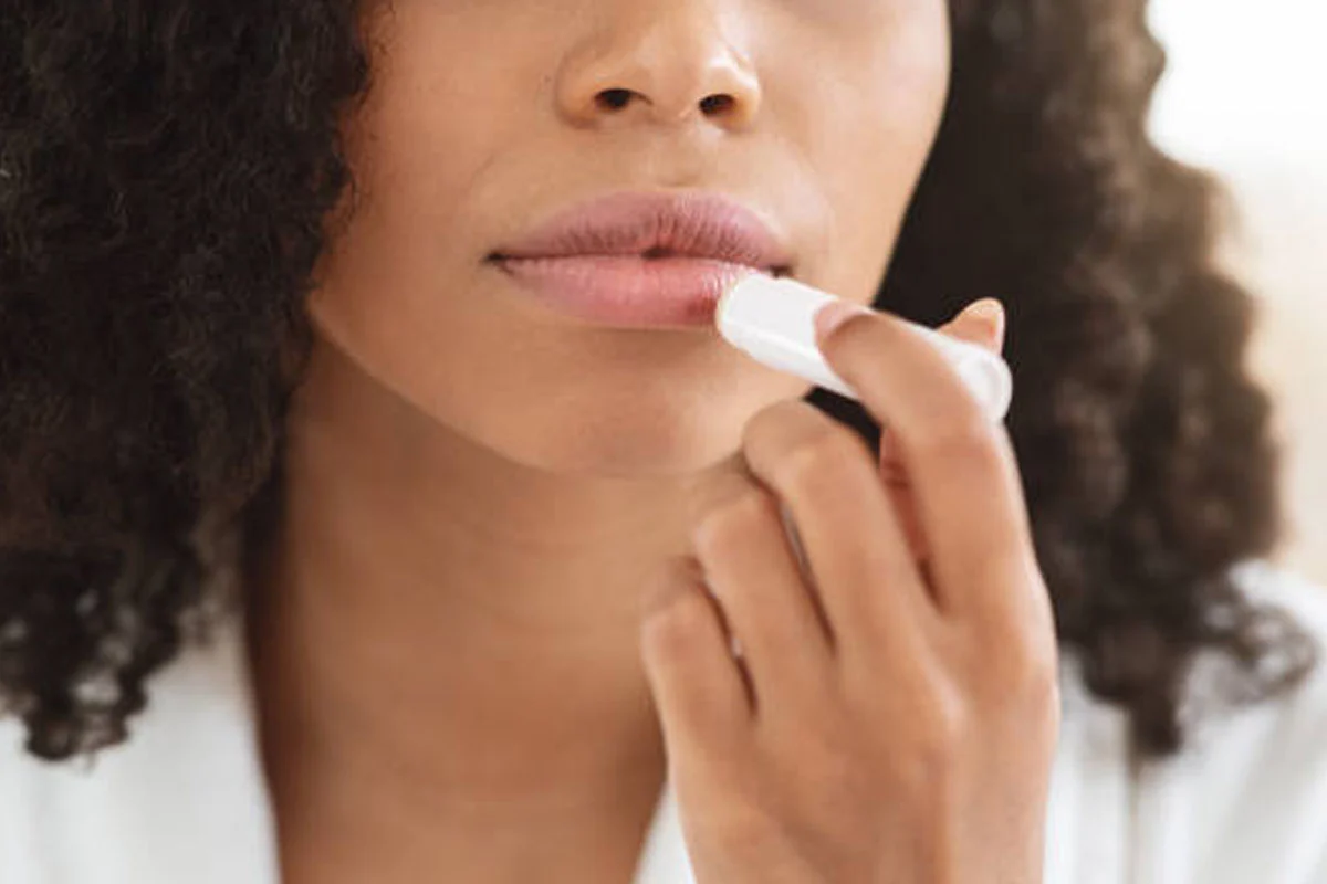 1. Lipstick Shade Guide: 3 Beauty Tips to Find the Right Color Before Buying