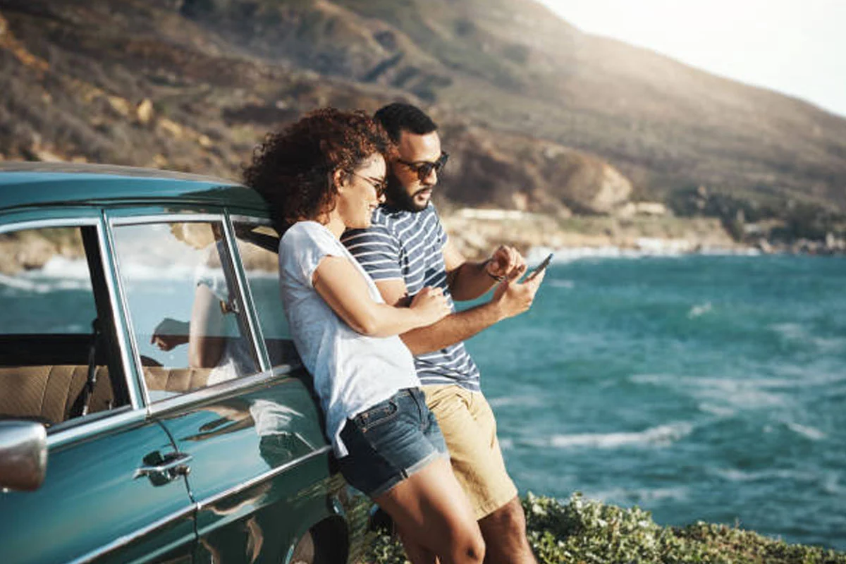 Romantic travel experience and wanderlove dating