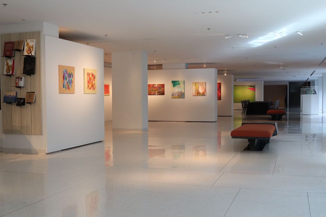 Four Seasons gallery Four Seasons gallery