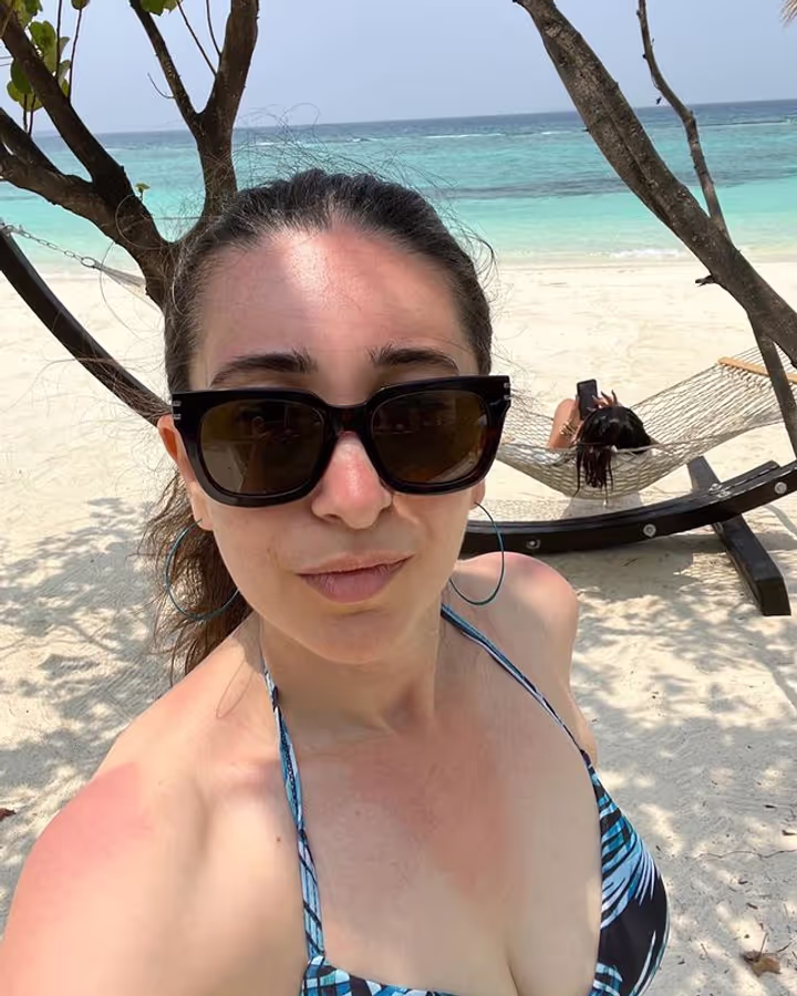 Oomph and grace, ft Karisma Kapoor
