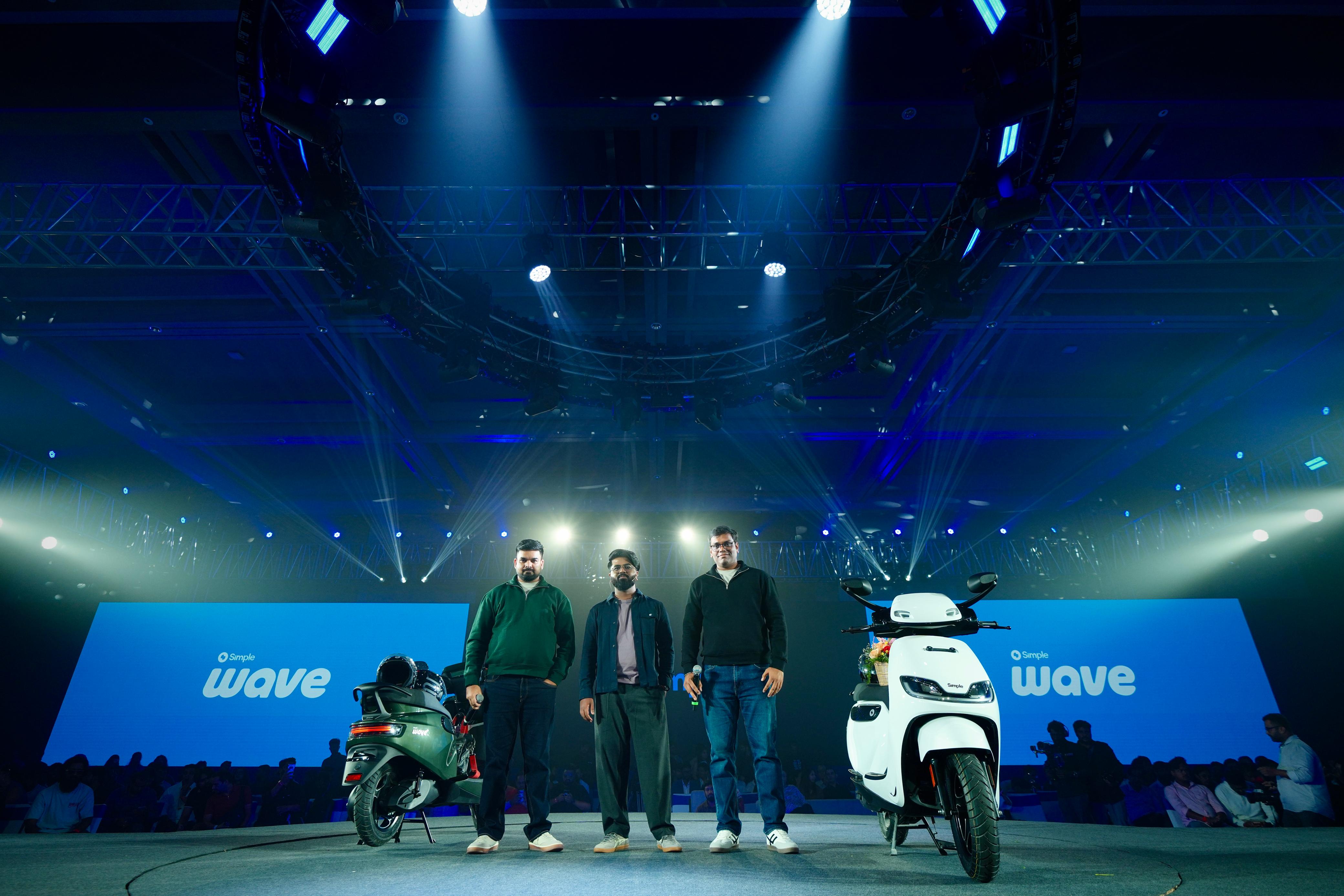 Simple Energy Launches Simple Wave, Its First Family Scooter, with up to 243 km IDC Range