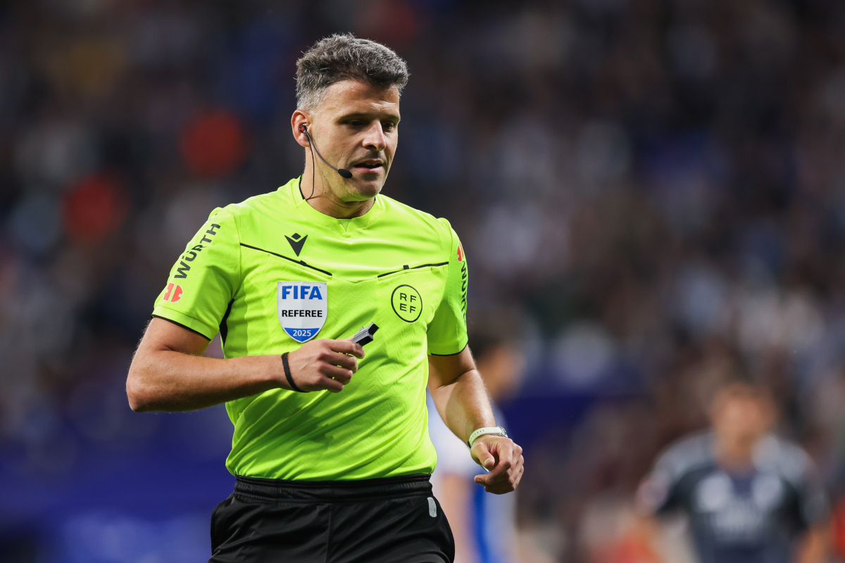 BARCELONA, SPAIN - MAY 03: Referee Jesus Gil Manzano looks on during the LaLiga EA Sports match between RCD Espanyol de Barcelona and Real Madrid CF at RCDE Stadium on May 03, 2026 in Barcelona, Spain. (Photo by Judit Cartiel/Getty Images)