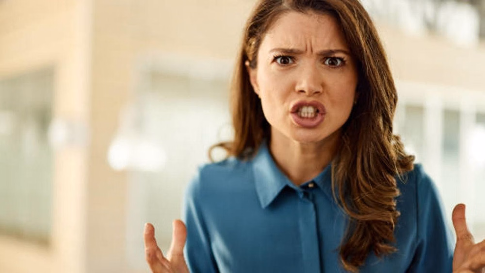 According to experts, anger causes the heart rate to increase and the body to become more active. This can increase blood circulation. Redness can be seen on the face due to increased blood flow in the blood vessels of the face. (Image source | iStock)