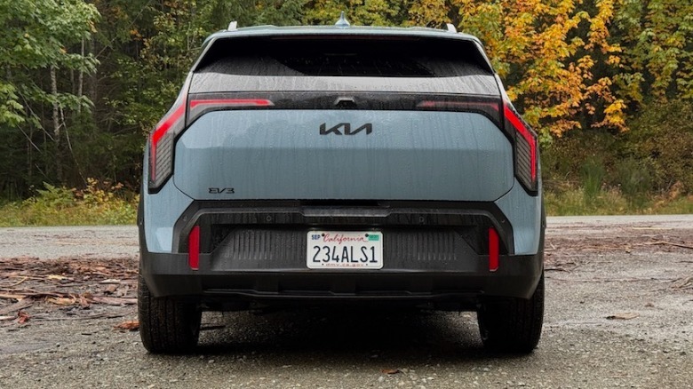 2027 Kia EV3 rear hatch