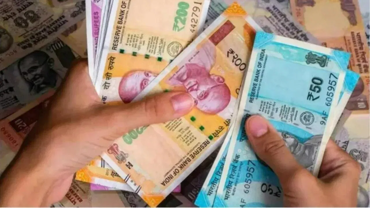 If the CPI-IW level continues to rise at the same pace from September to December, then the Dearness Allowance (DA) will reach 66.91% by November. This means that the total Dearness Allowance (DR) and Inflation Relief (DR) may increase to 67% by January 2027.