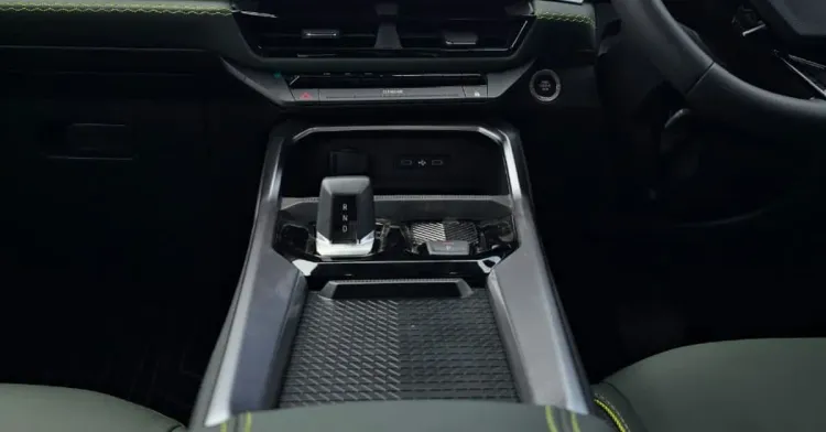 centre console storage on new duster centre console storage on new duster