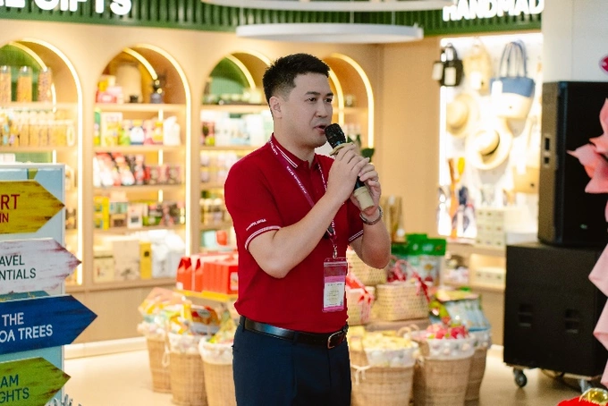 Phillip Nguyen, Vice President of IPPG and CEO of IPP Travel Retail, speaking at the ceremony. Photo courtesy of the company